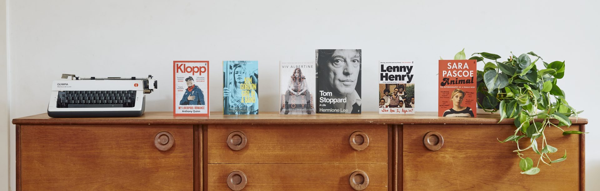 https://www.faber.co.uk/wp-content/uploads/2021/09/Non-fiction-biography-and-memoir_credit-Lesley-Lau-1920x613.jpg https://www.faber.co.uk/wp-content/uploads/2021/09/Non-fiction-biography-and-memoir_credit-Lesley-Lau-1920x613.jpg