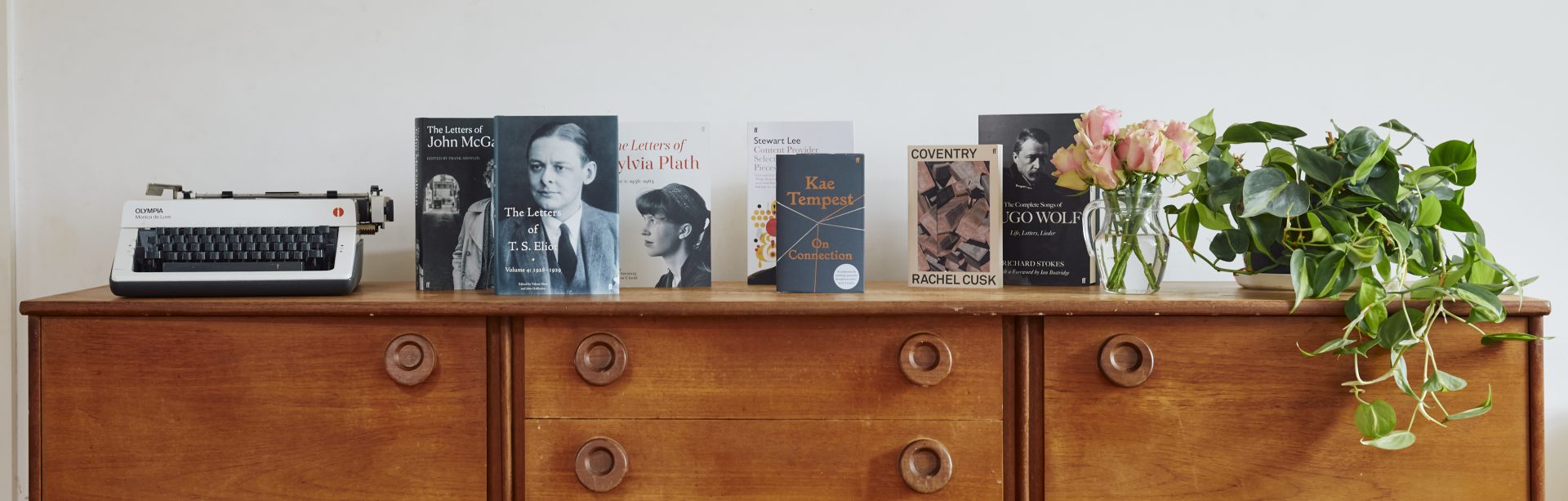 https://www.faber.co.uk/wp-content/uploads/2021/09/non-fiction-essays-and-collections_credit-Lesley-Lau-1920x613.jpg https://www.faber.co.uk/wp-content/uploads/2021/09/non-fiction-essays-and-collections_credit-Lesley-Lau-1920x613.jpg